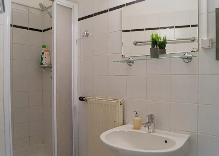 Cozy 2br Very Central, Ideal For Long * Viena